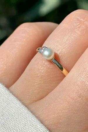 Classic Engagement Ring