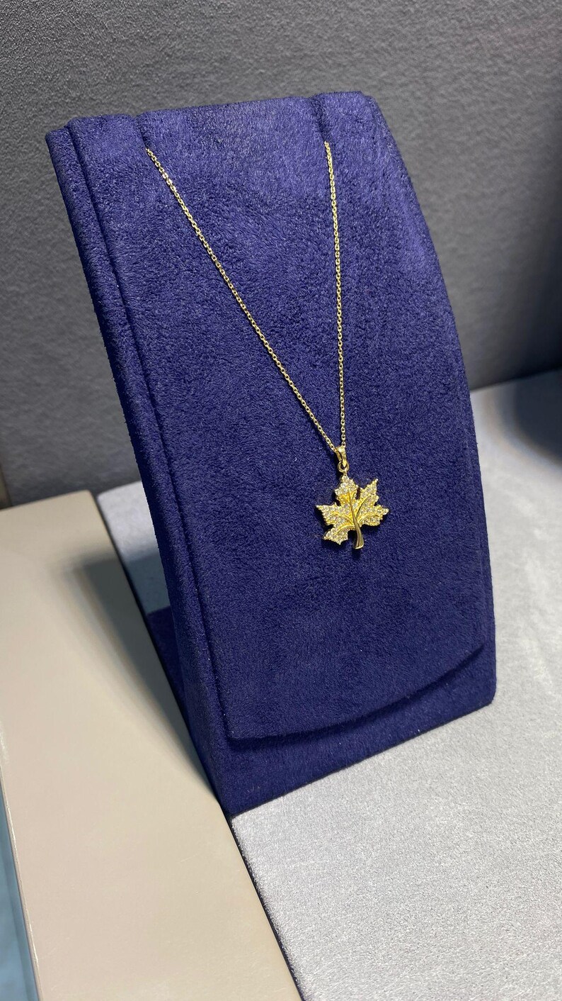 Leaf Motif Necklace - Görsel 3