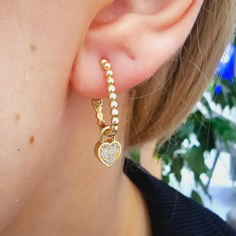 Heart Design Earring - Görsel 2