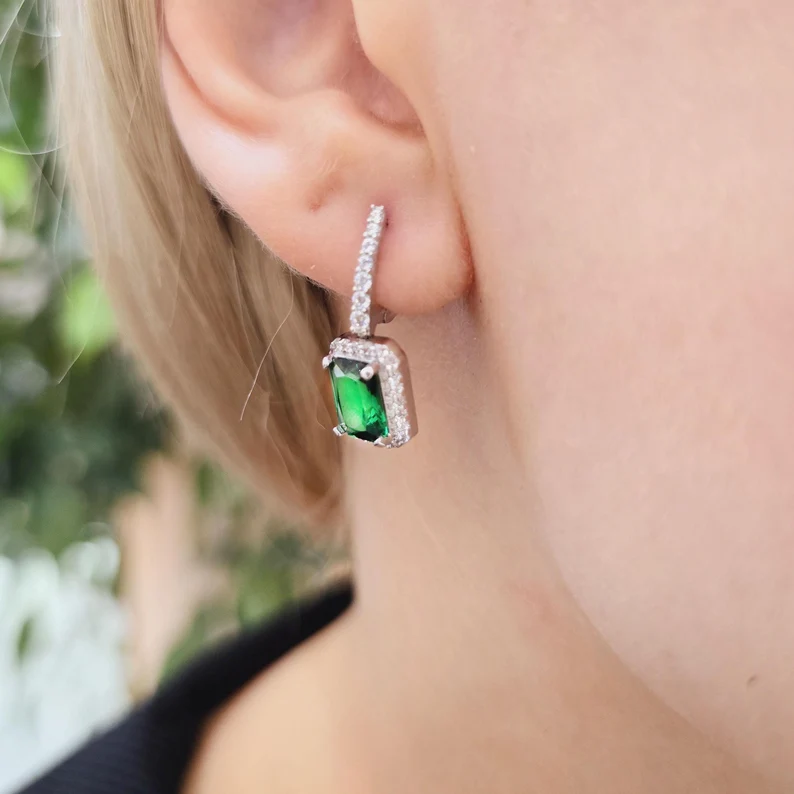 Emerald Green Drop Earring