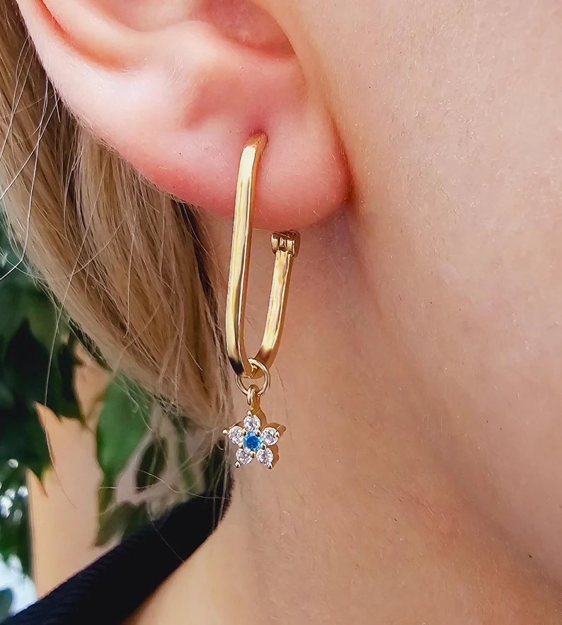 Swinging Glitter Earring