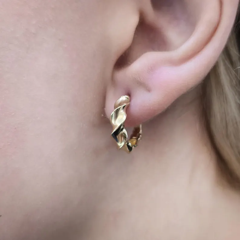 Wave Hoop Earrings - Görsel 5